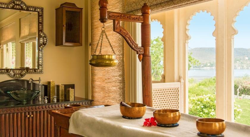 Shirodhara Treatment in Perumbakkam, Chennai