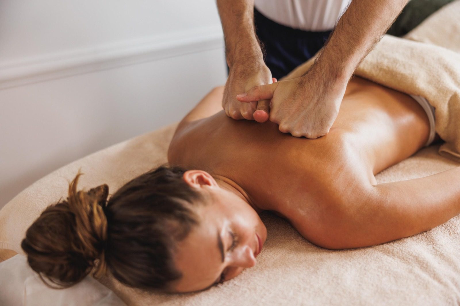 Deep Tissue Massage perumbakkam